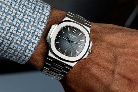 blue faced patek philippe nautilus 5711 1a|Patek Philippe 5711 1a 010.